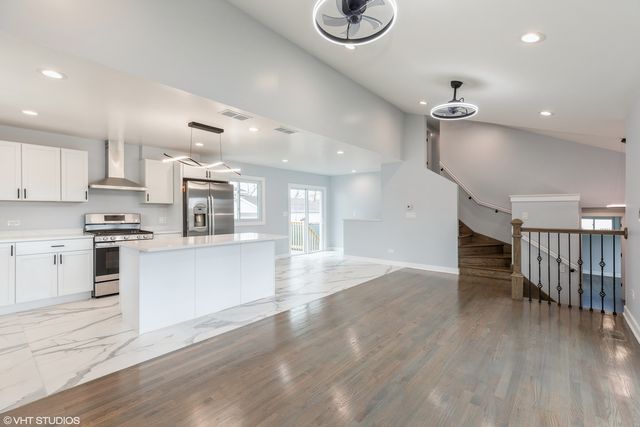 3454 Monroe Street, Lansing, IL 60438