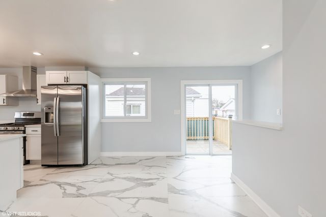 3454 Monroe Street, Lansing, IL 60438