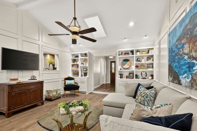 1946 Oakbluff Drive, Carrollton, TX 75007