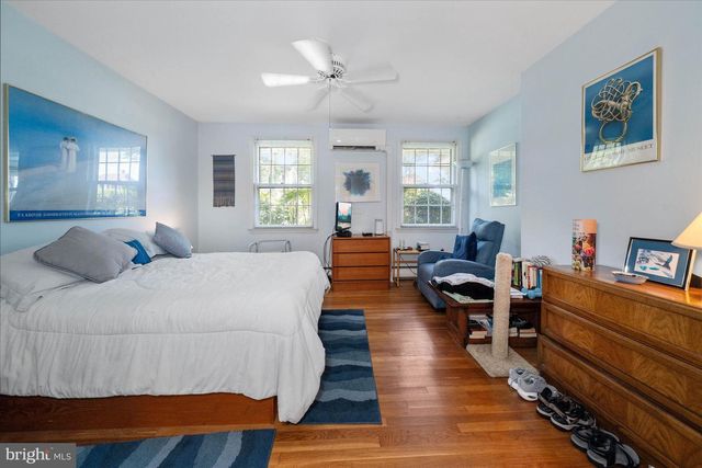 55 WOODHILL CT, Newark, DE 19711