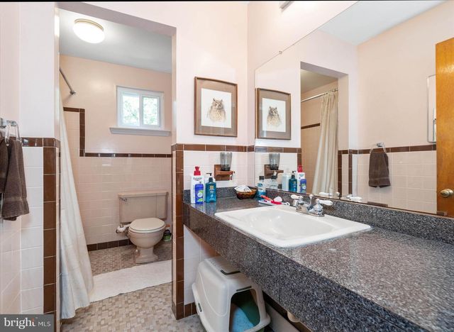 55 WOODHILL CT, Newark, DE 19711