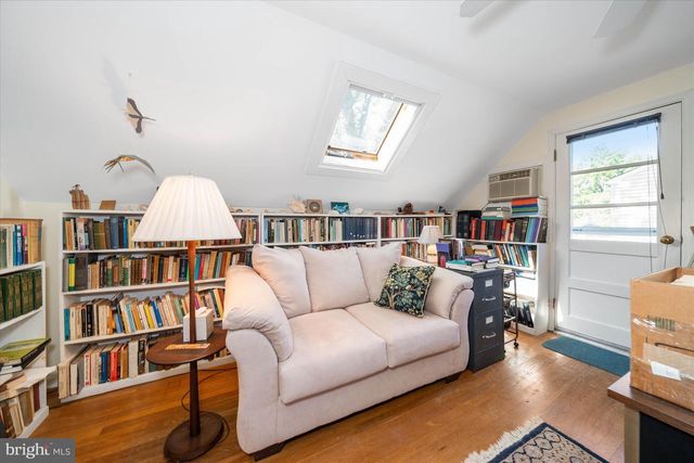 55 WOODHILL CT, Newark, DE 19711