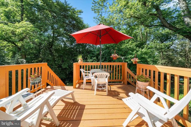 55 WOODHILL CT, Newark, DE 19711