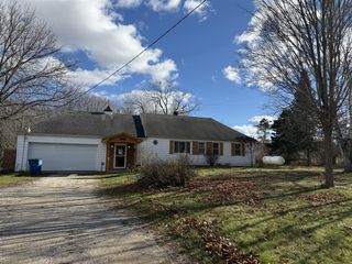 11355 Battle Creek Highway, Bellevue, MI 49021