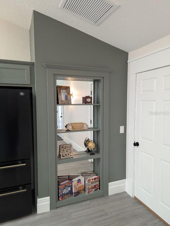 Image 4 of property listing at 6601 SW 109TH LANE, Ocala, FL 34476