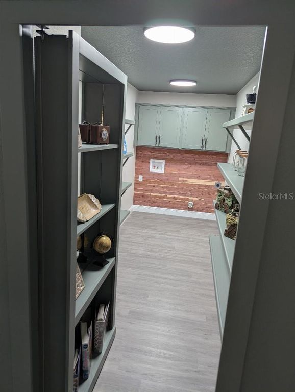 Image 5 of property listing at 6601 SW 109TH LANE, Ocala, FL 34476