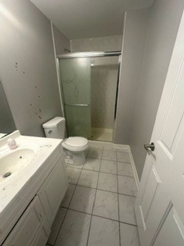 2741 W Congress Parkway 3E, Chicago, IL 60612