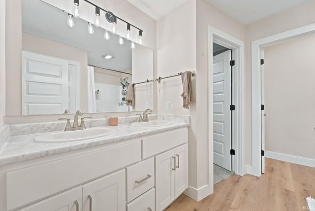 1154 Lone Oak Boulevard, Fort Wayne, IN 46818