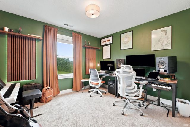 1154 Lone Oak Boulevard, Fort Wayne, IN 46818