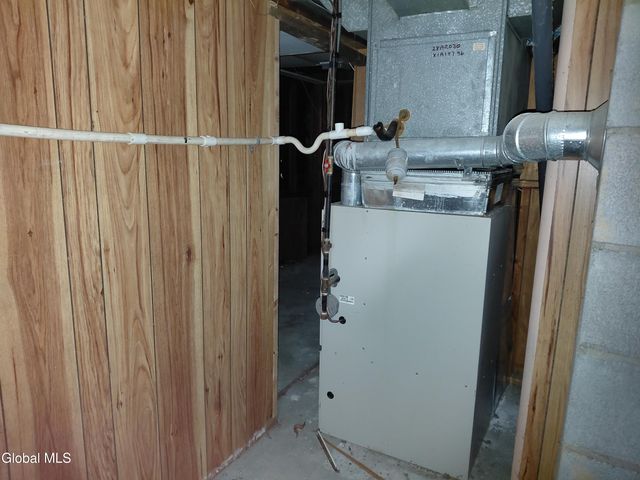 1 Crestwood Avenue, Troy, NY 12180