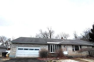 1 Crestwood Avenue, Troy, NY 12180