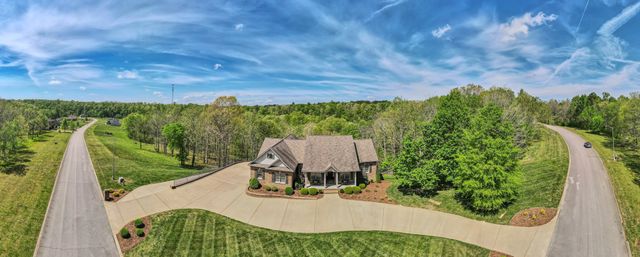 294 Cove Ln, Lawrenceburg, TN 38464