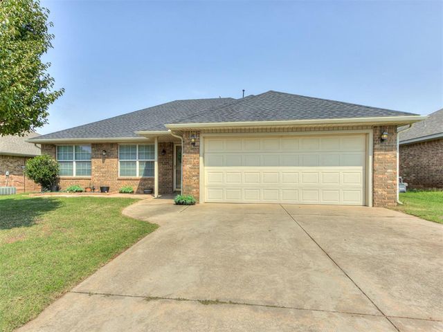531 E Juniper Lane, Mustang, OK 73064