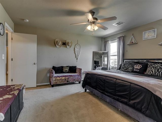 531 E Juniper Lane, Mustang, OK 73064