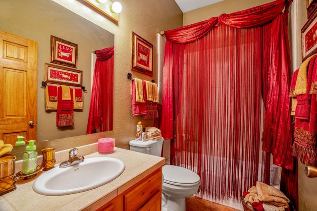 7 Road 2473, Aztec, NM 87410