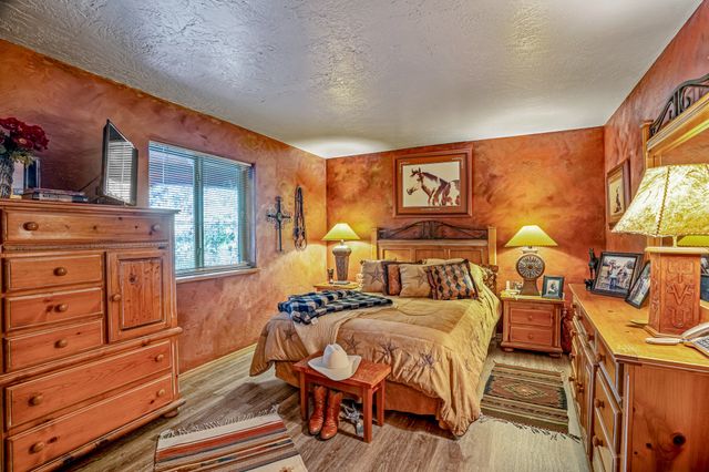 7 Road 2473, Aztec, NM 87410