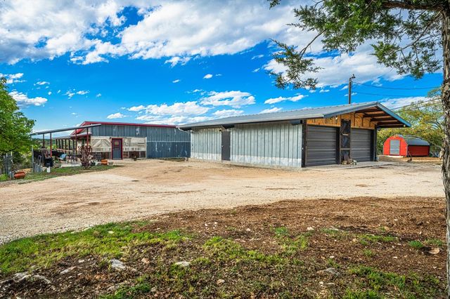 1994 Bear Creek Rd, Kerrville, TX 78028