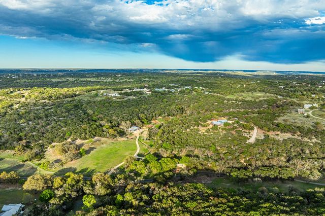 1994 Bear Creek Rd, Kerrville, TX 78028