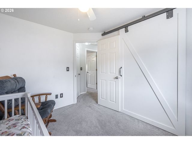 1101 E SUNSET Dr, Newberg, OR 97132