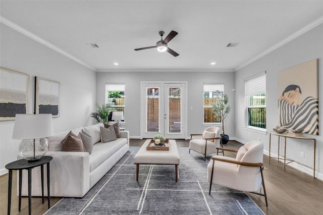 1402 Crocker Street, Houston, TX 77019