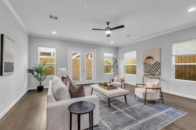 1402 Crocker Street, Houston, TX 77019