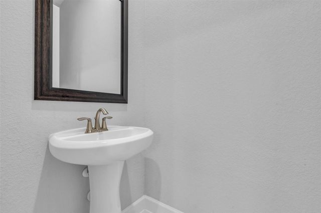 1402 Crocker Street, Houston, TX 77019