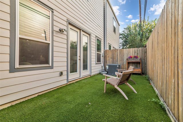 1402 Crocker Street, Houston, TX 77019