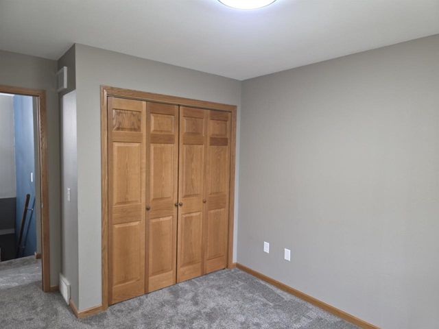 731 Sherwood Lane, Jefferson, WI 53549