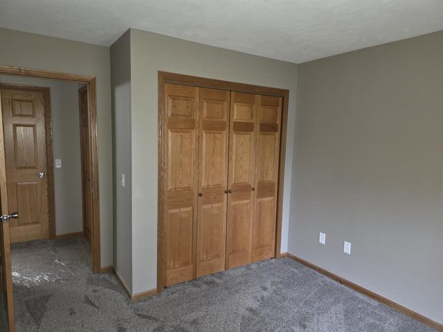 731 Sherwood Lane, Jefferson, WI 53549