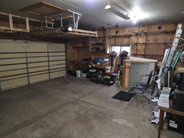 731 Sherwood Lane, Jefferson, WI 53549