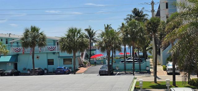 4228 N Ocean Drive 34, Lauderdale By The Sea, FL 33308