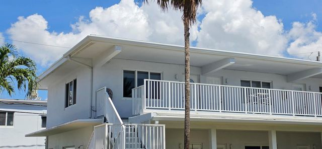 4228 N Ocean Drive 34, Lauderdale By The Sea, FL 33308