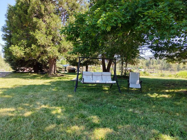 335 Sheraton Drive, Williams, OR 97544