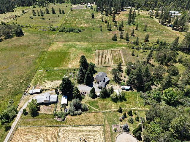 335 Sheraton Drive, Williams, OR 97544