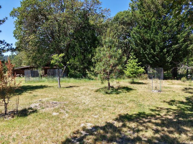 335 Sheraton Drive, Williams, OR 97544
