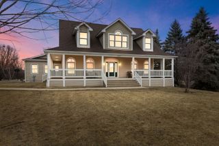 15870 Anna Drive, Wadsworth, IL 60083