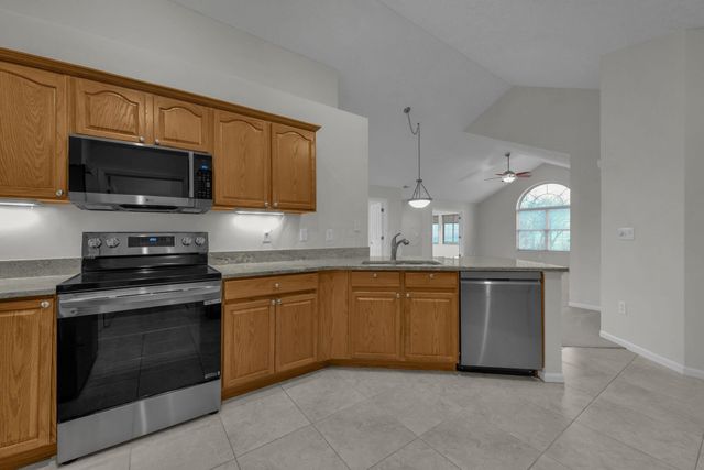 268 Waterside Drive, Delaware, OH 43015