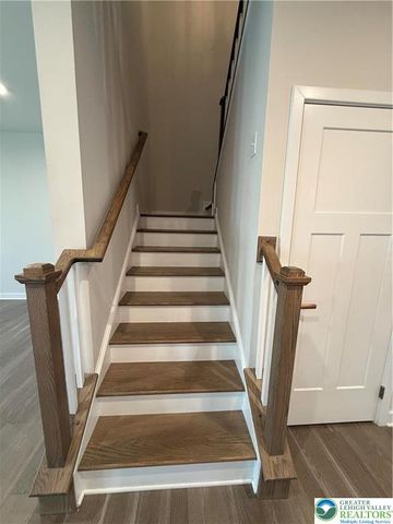 1033 Watson Court, Upper Macungie Twp, PA 18051