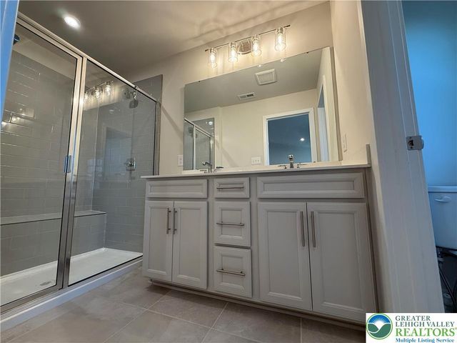 1033 Watson Court, Upper Macungie Twp, PA 18051