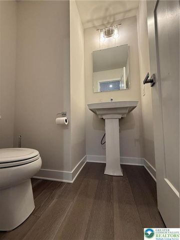 1033 Watson Court, Upper Macungie Twp, PA 18051