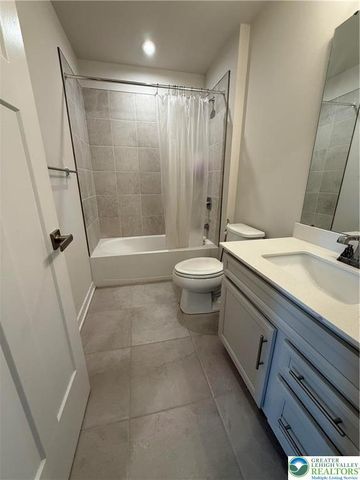 1033 Watson Court, Upper Macungie Twp, PA 18051