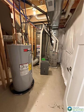 1033 Watson Court, Upper Macungie Twp, PA 18051