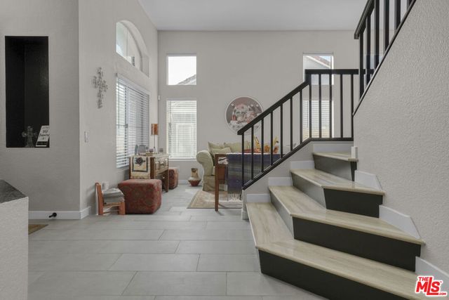 6886 Country Oaks Drive, Highland, CA 92346