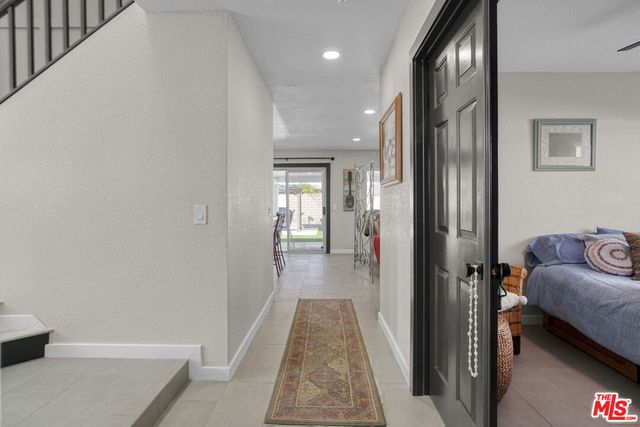 6886 Country Oaks Drive, Highland, CA 92346