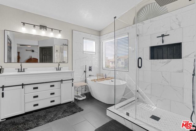 6886 Country Oaks Drive, Highland, CA 92346