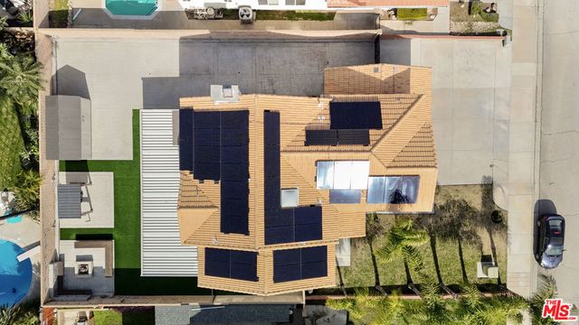 6886 Country Oaks Drive, Highland, CA 92346