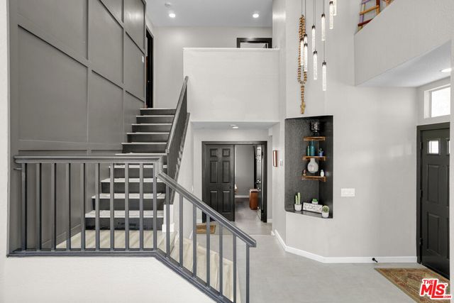 6886 Country Oaks Drive, Highland, CA 92346