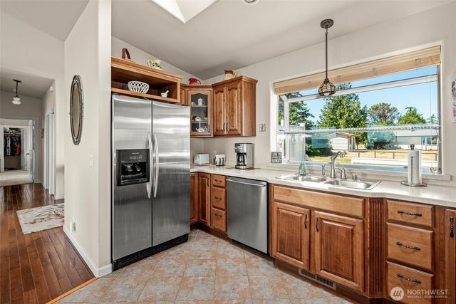 1223 Rainier Lane, Oak Harbor, WA 98277