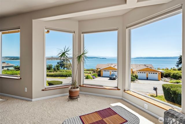 1223 Rainier Lane, Oak Harbor, WA 98277