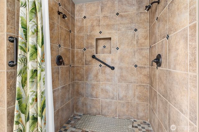 1223 Rainier Lane, Oak Harbor, WA 98277